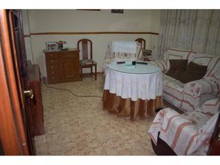 Casa en Baena. Gran casa en venta con tejados nuevos