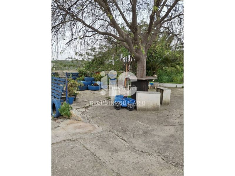 Foto e61d3c54-3d8e-4102-947e-0cb9798de268. Terreny residencial a Baena