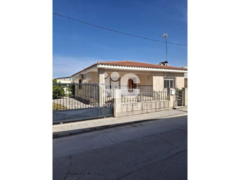 Foto c36bd51d-926d-441f-b36c-53f4a301598c. Casa a Baena