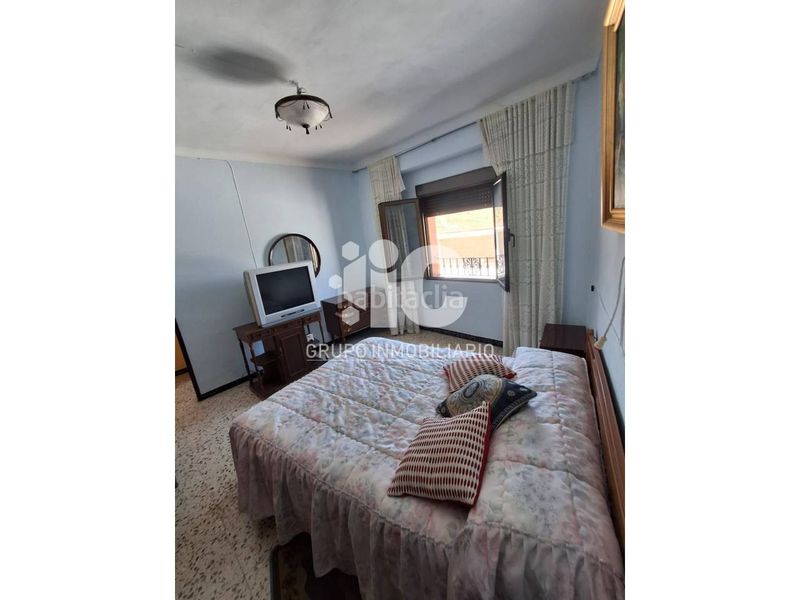 Foto d2afbe68-0d5f-41c1-9614-d2089267cc89. Casa a Baena