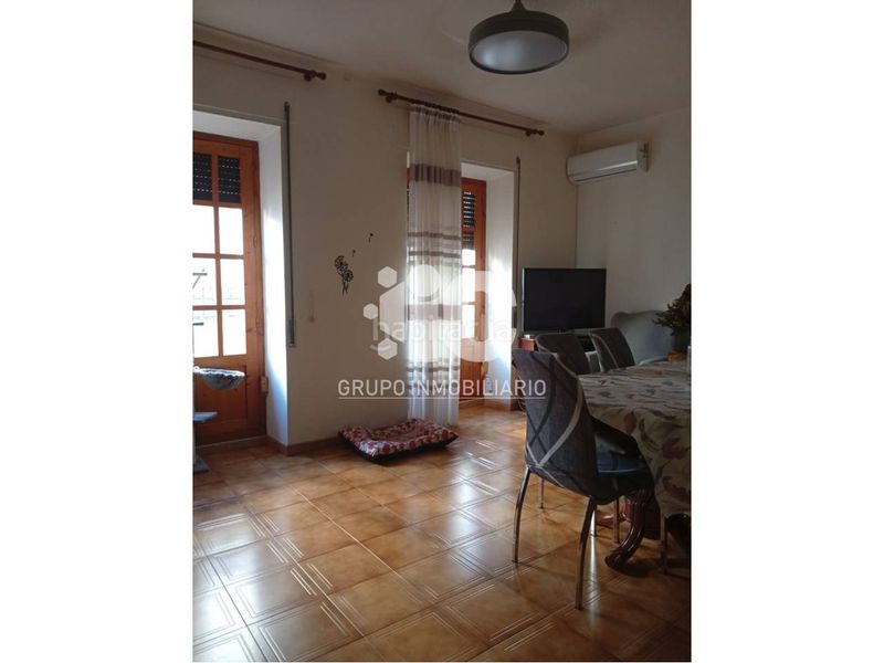Foto f3ec82ef-0057-47b9-9937-5a5ba0e46f4a. Edificio  compuesto de local comercial 2 pisos buhardilla terraza en Baena