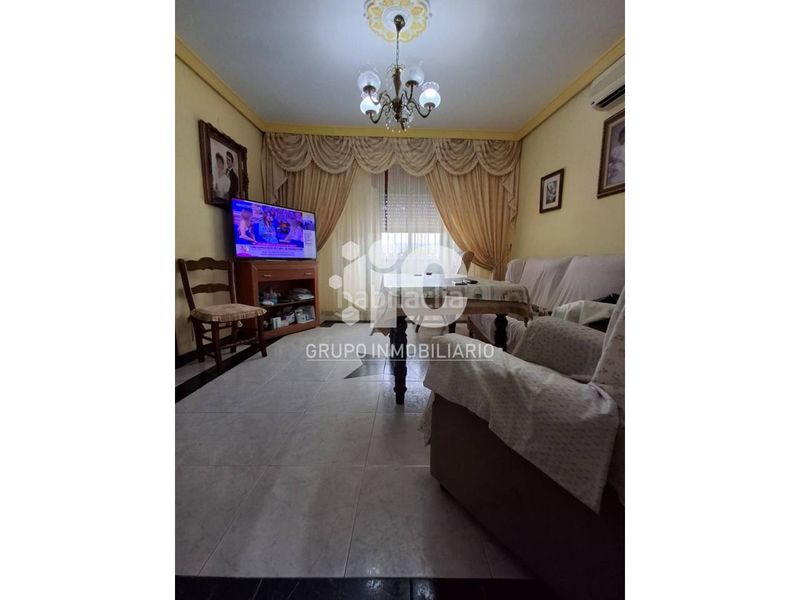 Foto f8b0e332-e286-486e-99b0-8bdb789ac822. Casa a Baena