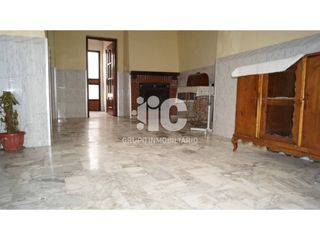 Casa in Baena. Gran casa de 174m2 en el centro de baena