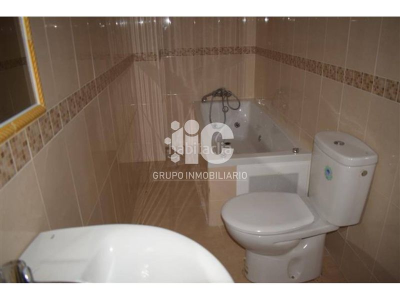 Foto cba1e83d-7613-4bfc-9546-5f099c991ca7. Pis a Baena