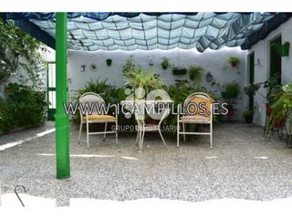 Casa a Baena. Casa a un paso del parque