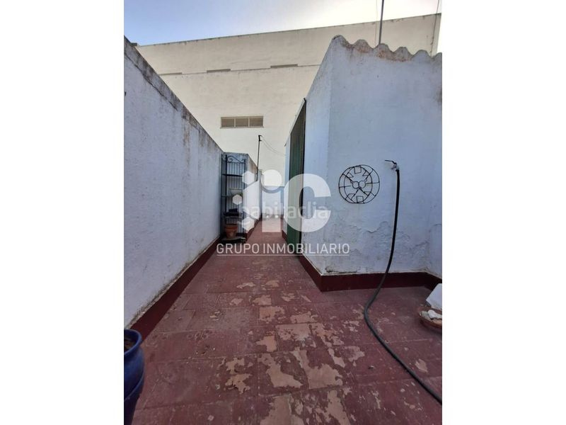 Foto c729f2d8-ebd3-454c-9251-031f6cecc427. Casa a Baena