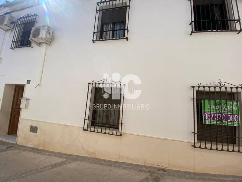 Foto b3a0eaf1-514b-41da-b020-2214b27735e1. Casa  en venta con amplios espacios y excelente estado en Espejo