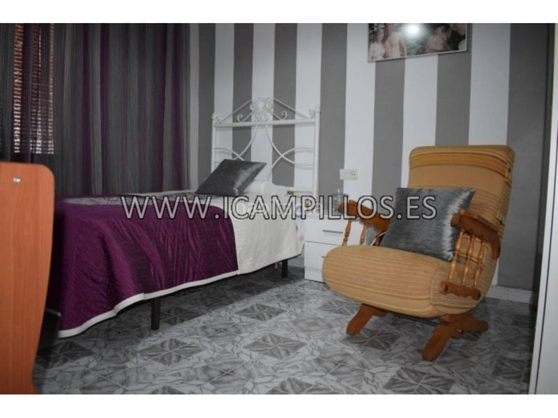 Foto d3cba33f-d2a7-4e03-b518-55c9ecb15daa. Casa a Baena