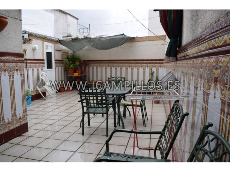 Foto ef141129-c5c9-4249-95eb-8182a220f0f7. Casa a Baena