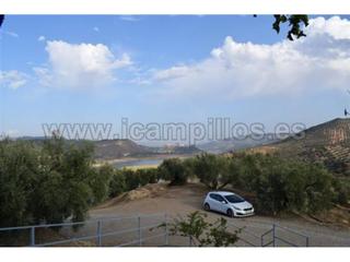 Mas  Pantano de iznajar. Casa de campo con 3 fanegas de olivar con vistas al pantano de i