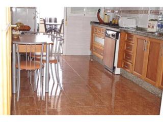 Casa a Baena. !! casa de 210 m2 y sotano para 3 coches como nueva  por solo 13