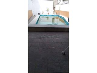 Casa a Baena. Gran casa con piscina, cochera, chimenea,