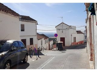 Haus in Calle federico garcia lorca 23. Dos casas en espejo por tan solo 28.000