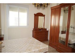 Pis a Baena. Piso de 100 m2, 3 dorm, 2 baños, terraza privativa y parking !!