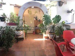 Maison à Baena. Casa con gran patio y terraza