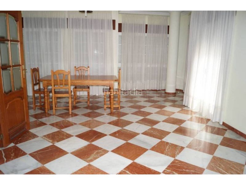 Foto f1028df5-d14e-4da5-82e5-41560aaefe9e. Pis amb calefacció a Baena