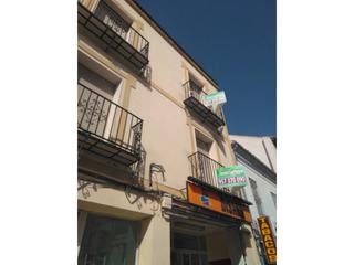 Pis a Nueva Carteya. Piso de 150m2 en bruto por 70.000