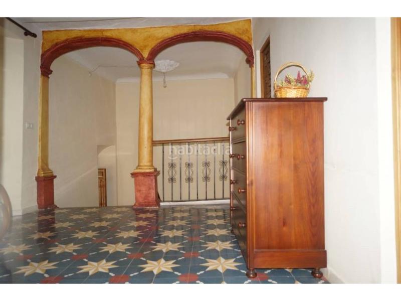 Foto 98f1db96-f626-49a0-9be5-7927341cc803. Casa gran casa unica en la zona, estilo rustico, con cochera y piscina, en Baena