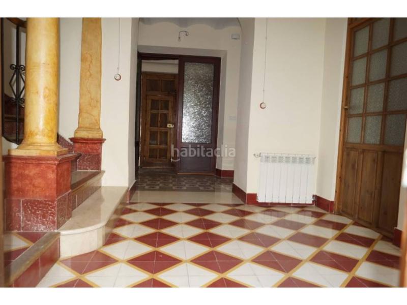 Foto d869cd4c-504b-4dc9-8db1-4449145d2c1f. Casa gran casa unica en la zona, estilo rustico, con cochera y piscina, en Baena