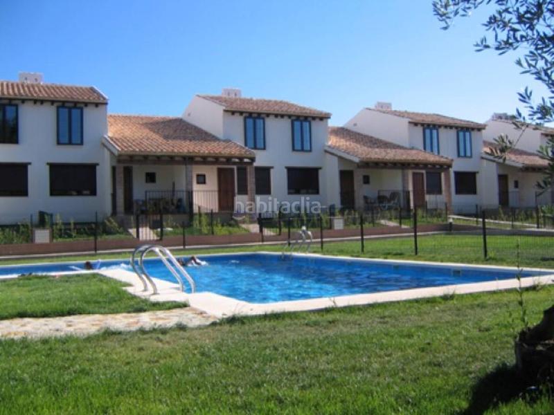 Foto a103c9b1-3d4e-47b0-bab7-43d105e59d6c. Xalet amb calefacció a Luque