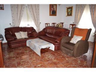 Casa a Baena. Casa de 303m2 por solo 120.000