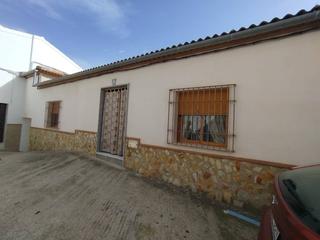 Casa  Moral. Descripción de casa en espejo oportunidad ideal para turismo