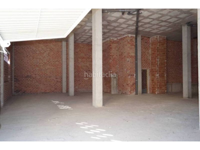 Foto c56f3545-dfa0-48cd-a371-970a40c88dd8. Local comercial a Baena
