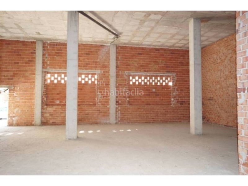Foto d605b2fc-ec44-43e9-8637-899206bc0bfa. Local comercial a Baena