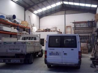 Nau industrial a Baena. Si es lo que busca, lo tenemos  nave de 210 m2 a muy buen precio