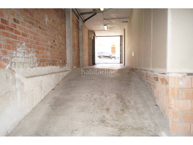 Foto 3bfccb02-9757-4136-a1a9-55133eeceec0. Local comercial a Baena