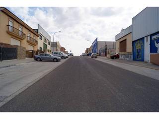 Terreno residenziale in Baena. Solar industrail de 1000 m2  20 x 50 en baena
