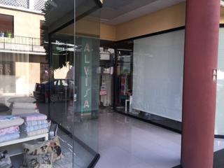 Business premise in Baena. Local 90 m2 terminado de lujo en buena zona comercial