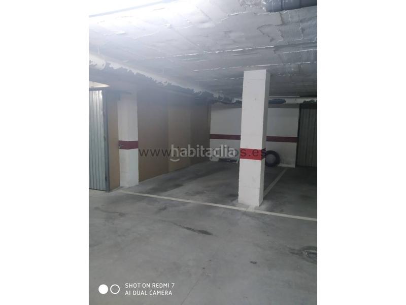 Foto e537a9c6-c9e1-4d01-925e-d023198b8f79. Parking coche garaje en venta en Baena