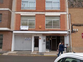 Pis  Calle francisco tello. Vendo bonito piso buenas vistas centro pueblo alhama de aragon