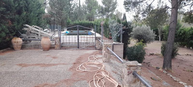 Foto cd8bb95a-2098-4a82-b35d-f62310545e69. Solar industrial a camino fuerzas armadas 6 a Estación - San Antonio Calatayud