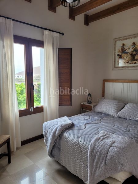 Foto bd794c04-d9a0-4447-ba95-1051e88856e8. Masia amb aparcament a Tinajo