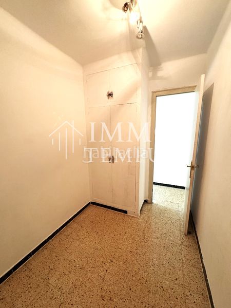 Foto 2bffba9c-31e9-4da6-8d09-6aa3112e46a4. Casa aparellada amb calefacció aparcament a Sant Pere Nord Terrassa
