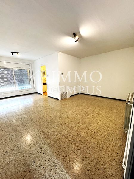 Foto 979cc84b-fb2c-4d09-9685-033b45bded61. Casa aparellada amb calefacció aparcament a Sant Pere Nord Terrassa