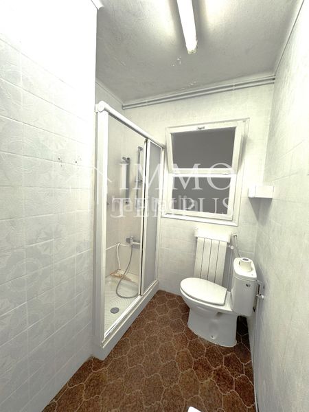 Foto c1f68357-9740-4a3e-9224-a4e3b4028f49. Casa aparellada amb calefacció aparcament a Sant Pere Nord Terrassa