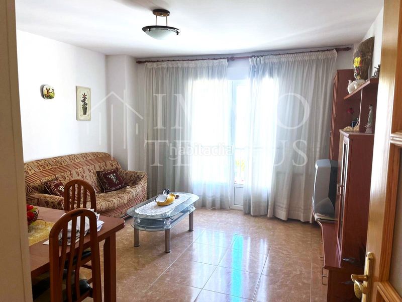 Foto f84a1c7c-829b-4850-94fa-a7f547b5a408. Pis a Benalúa