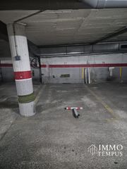 Autoparkplatz in Carrer pintor torres 3. Se vende amplia plaza de parking de aproximadamente 12 m² en zon
