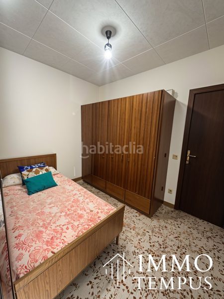 Foto fda8da33-f978-4556-8789-9799c48e6f95. Casa amb xemeneia aparcament a Egara Terrassa