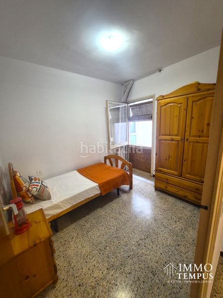 Foto c06d645e-f4d1-4f88-b6ff-0520a9a80a9e. Pis amb xemeneia aparcament a Nucli Urbà Esparreguera
