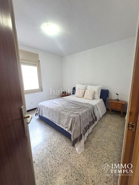 Foto d0bbf35d-c08d-4128-bc41-83f50dca65fd. Pis amb xemeneia aparcament a Nucli Urbà Esparreguera