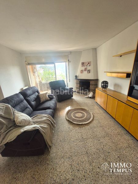 Foto ff7ed91c-1a05-4622-9c28-48e031952a72. Pis amb xemeneia aparcament a Nucli Urbà Esparreguera