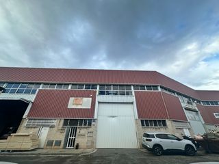 Lloguer Nau industrial a Carrer de miquel torell� i pag�s 55. Nave industrial en molins de rei