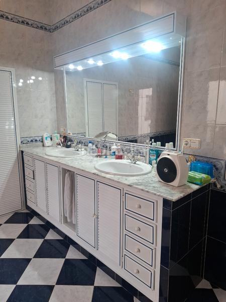 Foto 4dcd7f50-1658-47dd-bf7f-022f26c7aab2. Haus mit parking in Viso del Alcor (El)