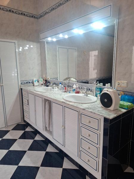 Foto b1b3ad86-93a7-4ab0-b87d-02b14324fd16. Haus mit parking in Viso del Alcor (El)