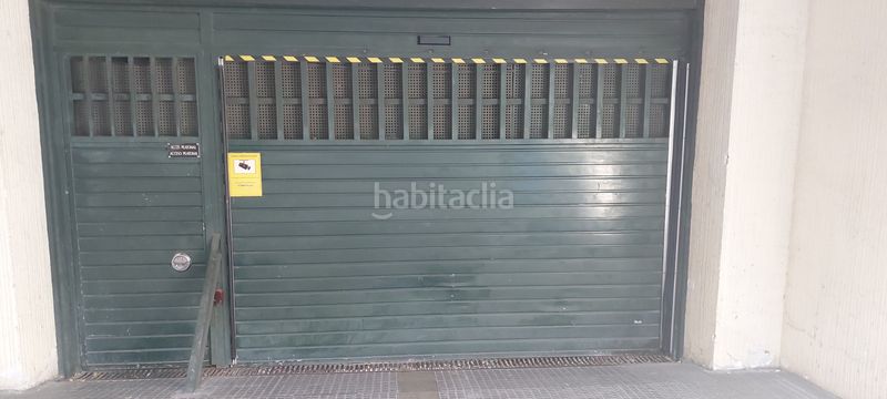 Foto 12691d8d-8a64-4e2d-92ef-50b8f835b201. Aparcament cotxe a carrer de la mare de déu del coll 25 a Barcelona