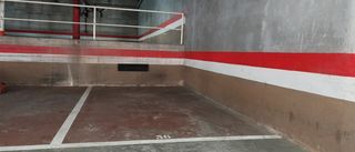 Aparcament cotxe a Carrer de la mare de déu del coll 25. Parking muy amplio y de fácil acceso en zona lesseps